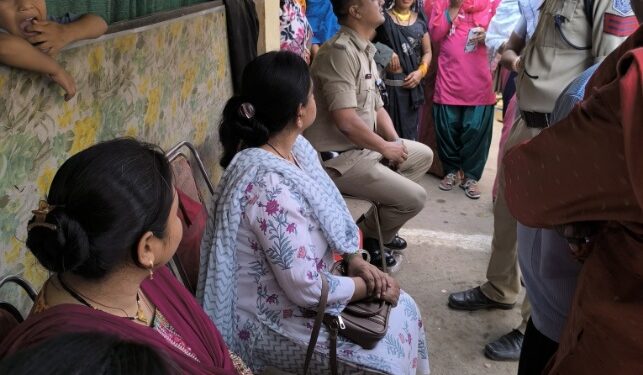*जिला प्रशासन की टीम की सजगता और सतर्कता से रूका बाल विवाह* *कटनी शहर में 1और ढीमरखेड़ा क्षेत्र में हो रहे 2 बाल विवाह को प्रशासन ने रूकवाया*