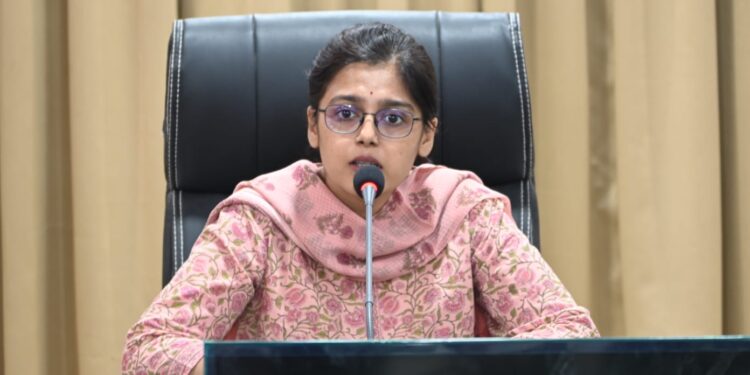 कटनी में स्वच्छ सर्वेक्षण की तैयारी तेज निगमायुक्त तपस्या परिहार सख्त, लापरवाही पर होगी कार्रवाई
