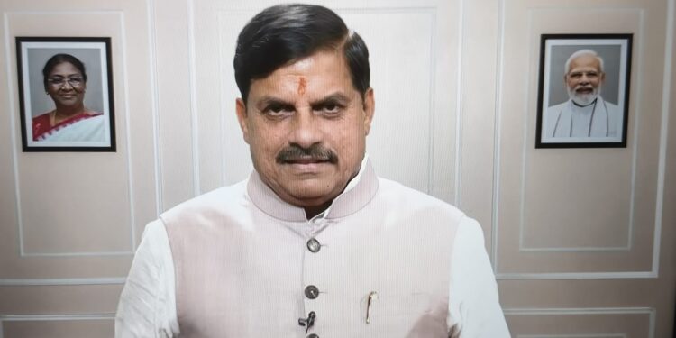 *’सच्चा वादा, पक्का काम…,’ जनता के सामने सीएम डॉ. मोहन ने खोलकर रख दिया दिल, अन्नदाता को किया नमन*  – *मुख्यमंत्री डॉ. मोहन यादव ने सोशल मीडिया पर दिया संदेश* – *किसानों के साथ हर क्षण खड़ी मध्यप्रदेश सरकार* – *प्रधानमंत्री नरेंद्र मोदी के मार्गदर्शन में तेजी से विकास कर रहा राज्य*
