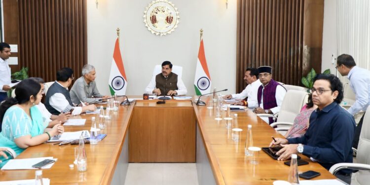 *मुख्यमंत्री डॉ. यादव ने की गेहूं उपार्जन की समीक्षा* *गेहूं उपार्जन में किसानों को किसी भी प्रकार की तकलीफ न हो* : *मुख्यमंत्री डॉ. यादव*