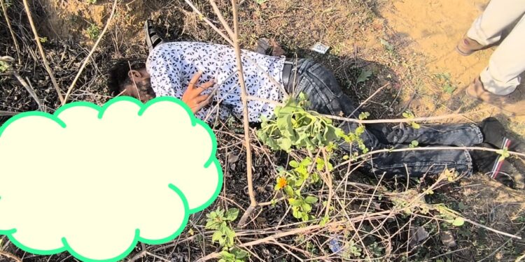 ब्रेकिंग खबर 💥* *💥 दमोह रोड स्थित ढेरा फाटक मोड़ में दर्दनाक सड़क हादसा, दो लोगों की मौत*