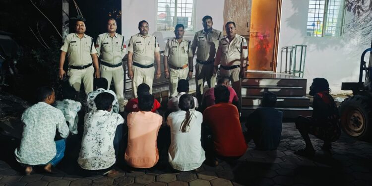 *शराब माफियाओं के नेटवर्क को पूर्णतः ध्वस्त करने पुलिस अधीक्षक कटनी  श्री अभिनय विश्वकर्मा के निर्देशन में शराब माफियाओं की विरुद्ध कटनी पुलिस की बड़ी कार्यवाही*