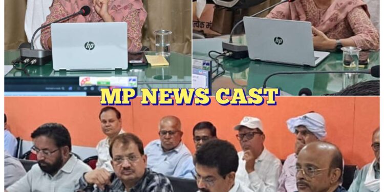 निगमायुक्त परिहार सख्त! योजनाओं में देरी पर अधिकारियों को लगाई फटकार