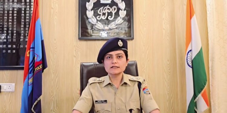 केदारनाथ यात्रा से पहले ऑनलाइन ठगी का जाल! फर्जी हेलीकॉप्टर बुकिंग से सावधान SP निहारिका तोमर