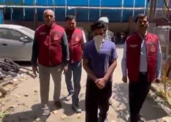 🚨 नकली Veet का बड़ा खुलासा! फैक्ट्री पकड़ी, 4000 ट्यूब जब्त