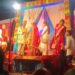 😱 जयमाला से पहले दुल्हन का बड़ा कांड! स्टेज से कूदकर प्रेमी को पहनाई माला VIDEO वायरल