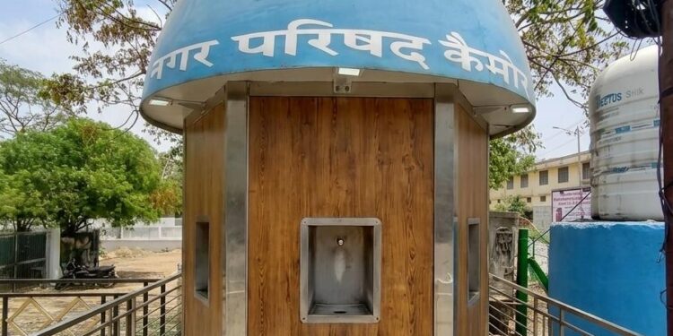 🚨 कटनी में गर्मी का कहर, कैमोर में राहत की बौछार! 🧊 नगर परिषद ने शुरू किया स्पेशल वाटर सर्विस अभियान राहगीरों को मिलेगा शुद्ध और शीतल पानी