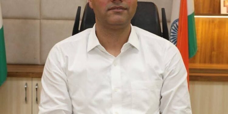 कलेक्टर ने बरही नगर परिषद के सीएमओ का अतिरिक्त प्रभार तहसीलदार आदित्य प्रकाश द्विवेदी को सौंपा