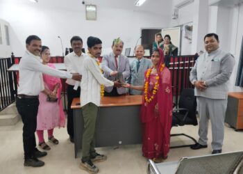 *नेशनल लोक अदालत में कुल 493 लंबित प्रकरणों का हुआ निराकरण*     *4,33,67,483 करोड़ के अवार्ड हुए पारित, कुल 986 पक्षकारगणों को मिला सीधा लाभ*