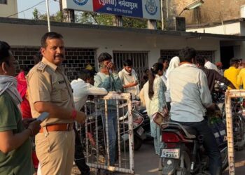 पुलिस अधीक्षक के निर्देशन में पुलिस का सख्त व प्रभावी हेलमेट विशेष अभियान का समापन: ट्रैफिक डीएसपी श्री मिश्रा,अभियान में 2627 चालकों पर किया चालान, ₹7.91 लाख जुर्माना, लाइसेंस निलंबन की कार्यवाही भी प्रारंभ….