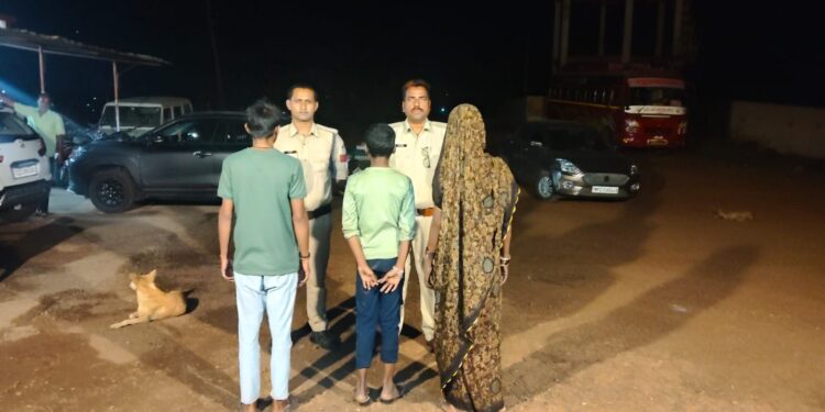 *चौकी निवार, थाना माधवनगर पुलिस द्वारा ऑपरेशन मुस्कान के तहत गुम बालक को चंद घंटों में दस्तयाब कर परिजनों को सौंपा*