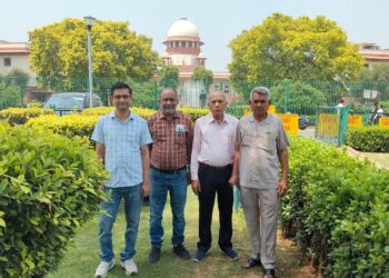 अदालतों में लंबित निष्पादन याचिकाओं पर कार्रवाई की मांग राष्ट्रीय अध्यक्ष कमलेश त्रिपाठी ने मुख्य न्यायाधीश को सौंपा सुझाव पत्र