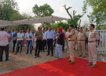 महामहिम राज्यपाल के प्रस्तावित आगमन की तैयारियों को लेकर प्रशासन अलर्ट*  *कलेक्टर नीरज कुमार वशिष्ठ ने समीक्षा बैठक लेकर अधिकारियों को सौंपे दायित्व*