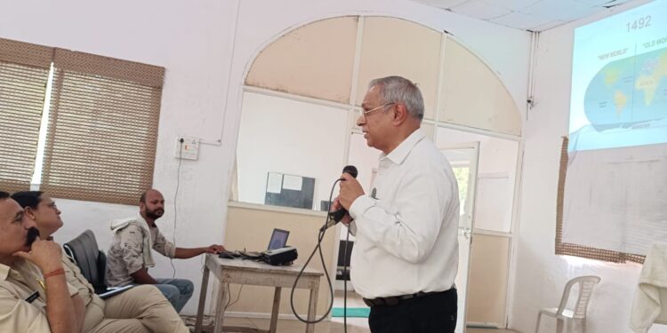 शासकीय कस्टमर टिमरनी में गिद्ध गरणा का प्रशिक्षण हुआ