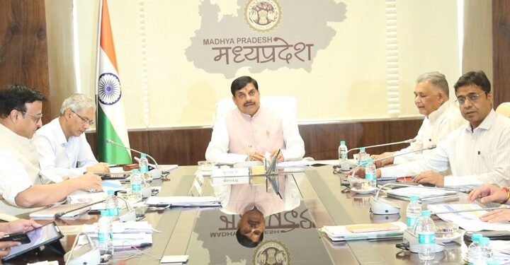 *स्वास्थ्य के लिए संकल्पित राज्य सरकार, सीएम डॉ. मोहन बोले- हर शख्स तक पहुंचे नवाचारों की जानकारी*