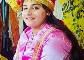 डाक्टर केदारनाथ शर्मा जी श्रवण करा रहे अपने देवधामी पितरों के साथ भारत रत्न पूर्व प्रधानमंत्री पंडित अटल बिहारी बाजपेई जी को श्रीमद् भागवत कथा*