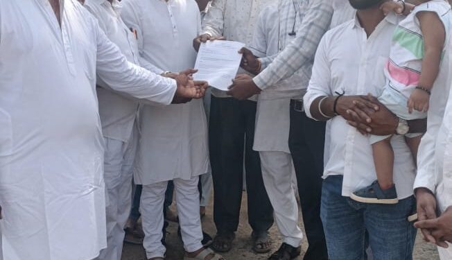रीवा सड़क दुर्घटना में जैन आर्यिकाओं के समाधि मरण पर कछार गांव बड़ा में निकली मौन रैली, सिलौंडी में नायब तहसीलदार को सौंपा ज्ञापन