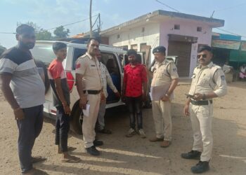 *पेट्रोल का अवैध परिवहन करने वाले ढीमरखेड़ा पुलिस की गिरफ्त में* सुनिऐ टी आई की जुबानी