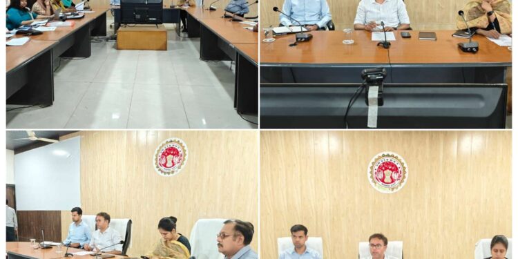 निर्माण कार्यो की गुणवत्ता से समझौता बर्दाश्त नहीं- कलेक्टर श्री तिवारी निर्माण एजेंसियां समय-सीमा में पूर्ण करें कार्य विभागों के निर्माण और अधोसंरचना विकास कार्यो की समीक्षा के दौरान अधिकारियों को कलेक्टर ने दिये निर्देश
