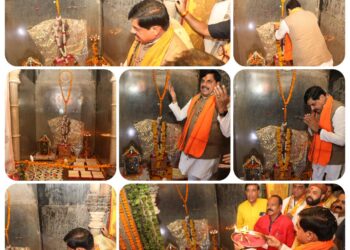 *बिग ब्रेकिंग*…  *मुख्यमंत्री डॉ. मोहन यादव ने धार जिले स्थित ऐतिहासिक भोजशाला में पहुंचकर मां वाग्देवी के दर्शन कर विधि-विधान से पूजन-अर्चन किया।*