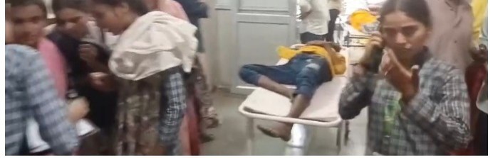 कटनी में बड़ा हादसा टला! छात्रों से भरे ई-रिक्शा को कार ने मारी ठोकर