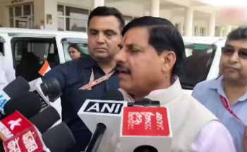 माता वैष्णों देवी के दरबार पहुंचे सीएम डॉ. मोहन, बताया यहां आने का क्या है उद्देश्य?*  – *भीड़ प्रबंधन सहित सभी व्यवस्थाओं का जायजा लेंगे मुख्यमंत्री डॉ. यादव* – *साथ गया प्रतिनिधिमंडल करेगा हर जन सुविधा का अध्ययन*