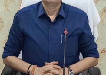वृंदावन में बंदरों के आतंक से मिलेगी राहत DM का बड़ा एक्शन प्लान लागू