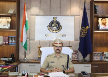 *जिले में उत्कृष्ट कार्य करने वाले पुलिस अधिकारियों एवं कर्मचारियों को किया गया पुरस्कृत*