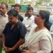 माला मौसी की भूख हड़ताल खत्म,,, एक सप्ताह में कार्यवाही होगी प्रभारी बीएमओ ने दिलाया भरोसा,,,
