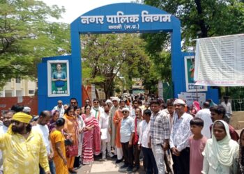 *फॉरेस्टर वार्ड में पेयजल संकट को लेकर कांग्रेस सेवादल मुखर, नगर निगम आयुक्त को सौंपा ज्ञापन*