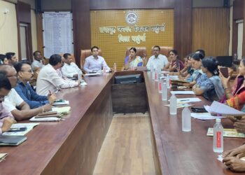 सामान्य सभा बैठक में विभागवार योजनाओं एवं विकास कार्यों की हुई विस्तृत समीक्षा*  *सड़क, बिजली, शिक्षा, स्वास्थ्य एवं कृषि संबंधी मुद्दों पर जनप्रतिनिधियों ने रखे सुझाव*