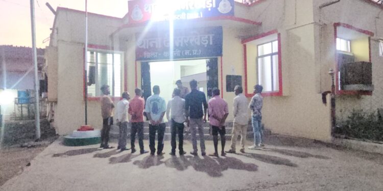 *थाना ढीमरखेड़ा में आदतन अपराधियों की चेकिंग*