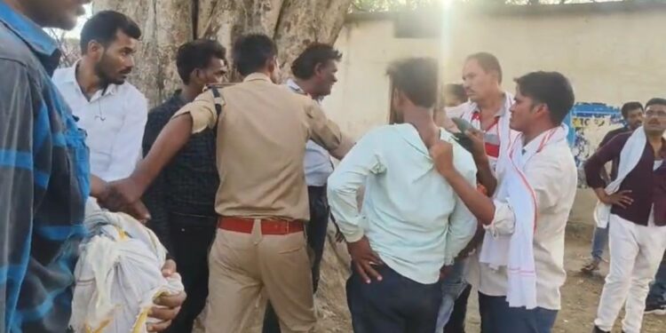 *थाना बांदरी पुलिस की बड़ी कार्रवाई : 08 जुआरियों को रंगे हाथों पकड़ा, ₹56,010 नगद, वाहन एवं मोबाइल जब्त*