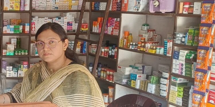 *कटनी में औषधि विभाग की बड़ी कार्रवाई: 10 मेडिकल स्टोर्स को कारण बताओ नोटिस जारी* *संतोषजनक जवाब नहीं तो लाइसेंस होंगे निलंबित*
