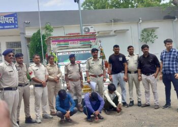 “कालापीपल पुलिस को मिली बड़ी सफलता”  चोरी गई मुर्रा भैंस,पाडी,बोलेरों पिकअप वाहन सहित तीन आरोपी को किया गिरफ्तार…!  (कुल कीमती 11 लाख 30 हजार रूपये का मसरूका जप्त)