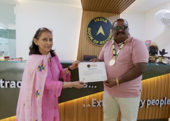 *हरियाली और जल संरक्षण के मिशन ने दिलाई राष्ट्रीय पहचान*  *दूसरी बार इंडिया बुक ऑफ रिकॉर्ड में दर्ज हुआ नाम*