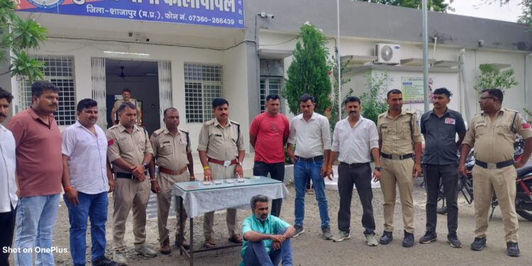 पंचमुखी चौराहे पर से दो किसानों के साथ सनसनीखेज चोरी की वारदात को “रवि भंडारी की टीम” ने किया पर्दाफाश…! दो शातिर आरोपी गिरफ्तार,चोरी गई नकदी राशि एक लाख सत्तर हजार रुपए किऐ बरामद