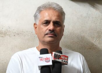 जिला क्रिकेट एसोसिएशन अध्यक्ष ने रिट पिटीशन पर उच्च न्यायालय से जारी नोटिस लेने से किया इनकार..!नर्मदापुरम के सीनियर खिलाड़ी और समाजसेवी आनंद मिश्रा ने उच्च न्यायालय में लगाई हुई है याचिका..!वीडियो