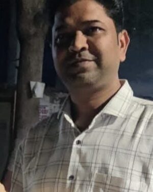 *जरूरतमंदों को निःशुल्क सेवा दे रहे डॉ घनश्याम लहरपुरे*