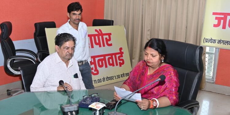*30 जून मंगलवार को नगर निगम में आयोजित होगी महापौर जनसुनवाई*  *एक ही मंच पर मिलेगा समस्याओं का समाधान,प्रातः 11 बजे से 1:30 बजे तक होगी सुनवाई*