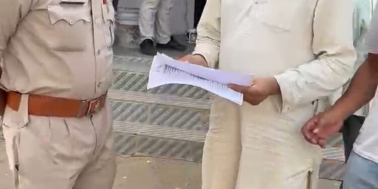 कटनी में धार्मिक टिप्पणी को लेकर शिकायत, जमीयत उलेमा-ए-हिंद ने थाने में सौंपा आवेदन