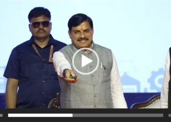 मुख्यमंत्री डॉ. मोहन यादव ने मध्यप्रदेश निवेश प्रोत्साहन योजना अंतर्गत सिंगल क्लिक के माध्यम से वृहद उद्योगों को ₹1,274 करोड़ की वित्तीय सहायता वितरित की। यह पहल प्रदेश में औद्योगिक विकास, निवेश प्रोत्साहन और रोजगार सृजन को नई गति प्रदान करेगी।