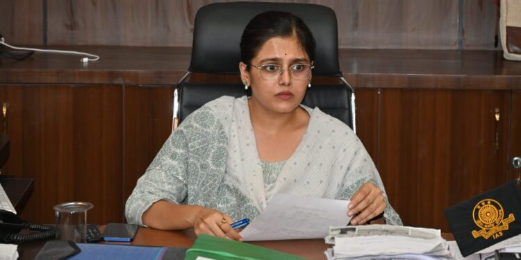 *नगर विकास कार्यों में समयबद्धता और गुणवत्ता सर्वोच्च प्राथमिकता – निगमायुक्त तपस्या परिहार* *निर्धारित समय-सीमा में कार्य प्रारंभ एवं पूर्ण कराने के दिए निर्देश, लापरवाही पर अनुबंध निरस्तीकरण और ब्लैकलिस्ट की होगी कार्रवाई*