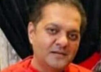 🚨 कटनी में दिनदहाड़े खूनी खेल उद्योगपति मुकेश गुप्ता पर जानलेवा हमला, कार चकनाचूर