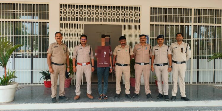 *अवैध नशे के खिलाफ कोतवाली पुलिस की बड़ी कार्रवाई* *नशे में इस्तेमाल होने वाली नाइट्रावेट गोलियों के 07 पत्तों सहित आदतन अपराधी गिरफ्तार*