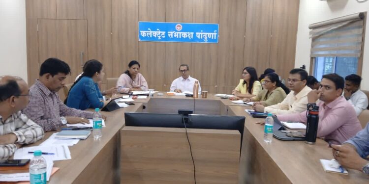 *जिला शहरी विकास अभिकरण पांढुर्णा ने प्रस्तुत की नगरीय विकास योजनाओं की उपलब्धियां एवं प्रगति रिपोर्ट की जानकारी प्राप्त की गई*