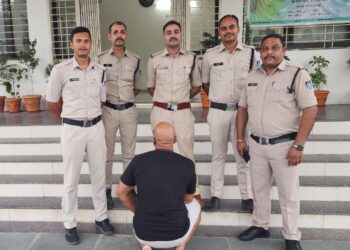 बहुचर्चित डेरा सच्चा सौदा जमीन फर्जीवाड़ा मामले में फरार एक आरोपी हुआ गिरफ्तार,पुलिस को मिला दो दिन का पीआर…!