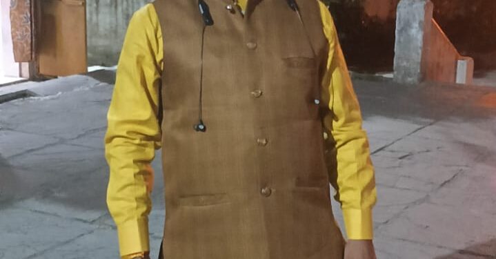 *संस्कृत विद्यालय के पूर्व छात्र की मेहनत की कमाई से महाविद्यालय परिसर में लगे सीसीटीवी कैमरे*