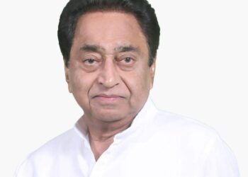 *पूर्व मुख्यमंत्री कमलनाथ ने लिखा मुख्यमंत्री डॉ मोहन यादव को पत्र*  *प्रदेश के किसानों से सिर्फ 2% मूँग खरीदी जाने पर जतायी चिंता*  *किसानों से तत्काल बड़े पैमाने पर मूंग की ख़रीद शुरू करे सरकार*
