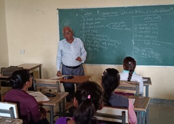विद्यार्थियों को जैविक खेती का प्रशिक्षण दिया गया।